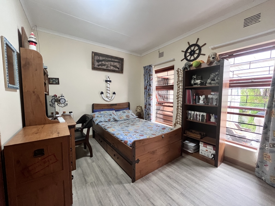 4 Bedroom Property for Sale in Dana Bay Western Cape